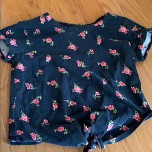 cute black with flowers cropped tee